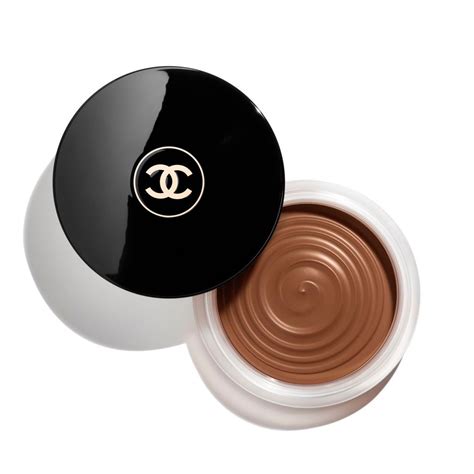 chanel cream bronzer how to use|Chanel brush for bronzing cream.